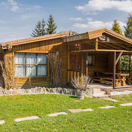 Amazing Home In Wilczeta With Kitchenette Exterior foto