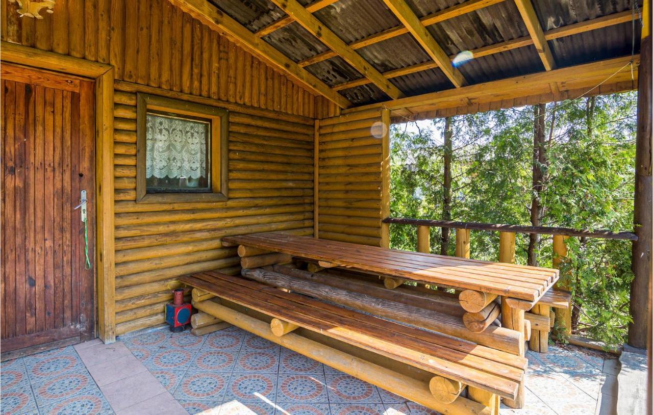 Amazing Home In Wilczeta With Kitchenette Exterior foto